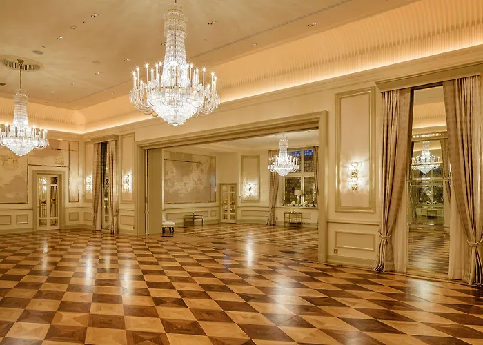 Fairmont Hotel Vier Jahreszeiten